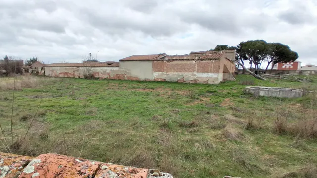 Urbis te ofrece un terreno en venta en Peñaranda de Bracamonte, Salamanca. — 28