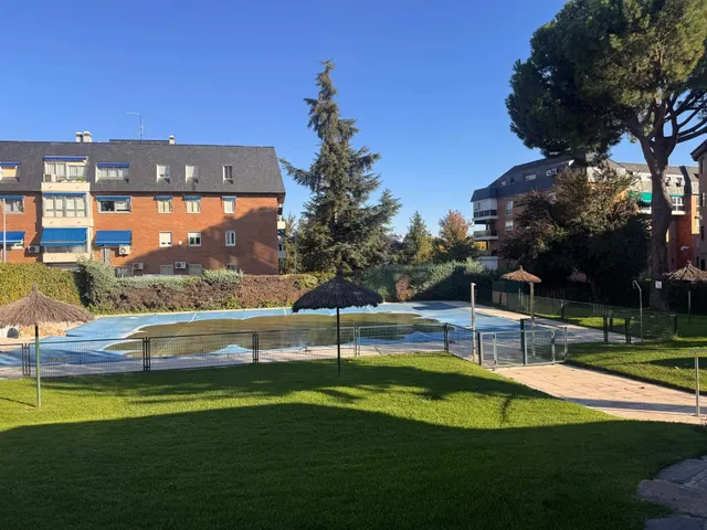 BAJO EN VENTA EN MAJADAHONDA - foto 2
