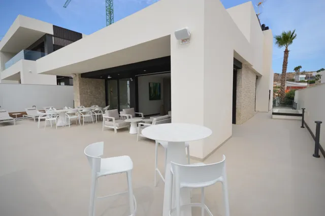 Villa 5 habitaciones 318m² en venta - Comunidad valenciana — 39