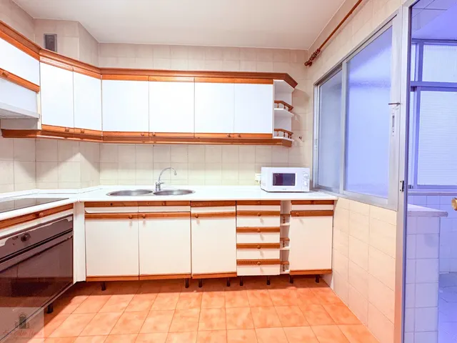 En venta en Valdepasillas, junto a Sinforiano Madroñero — 8