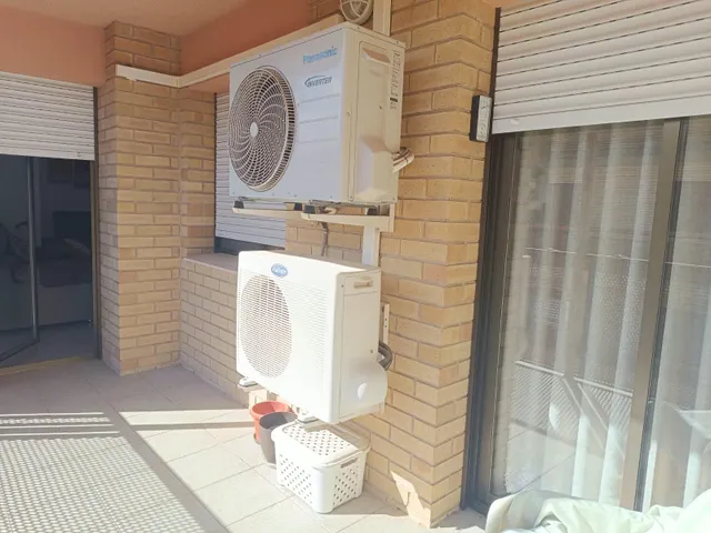 Amplio y Luminoso Piso en Roquetes con Terraza — 47