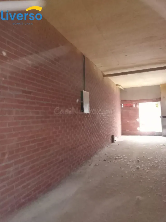 Un local en alquiler en plena Avd. Castilla - foto 4