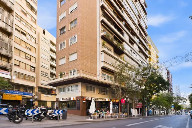 Céntrico piso con opción de inversión!!!