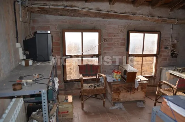 CASA DE PUEBLO  EN VENTA DE 364M2 EN EL VILOSELL — 41