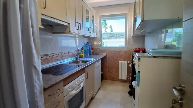 IMPRESIONANTE CHALET EN ALFAS DEL PI — 26