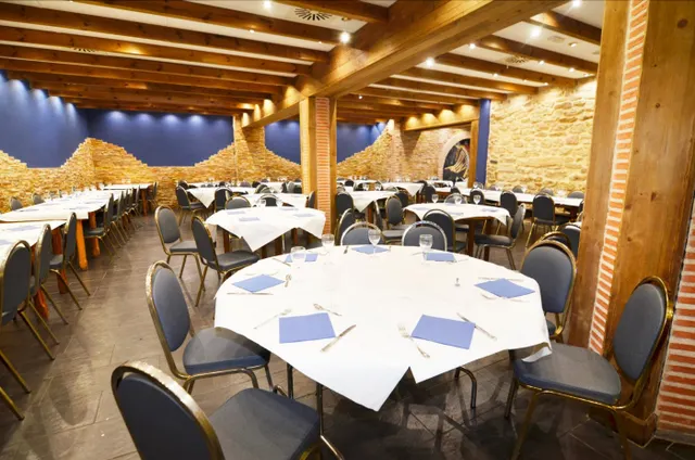 Urbis te ofrece un restaurante en venta en Aldeadávila de la Ribera, Salamanca. — 12