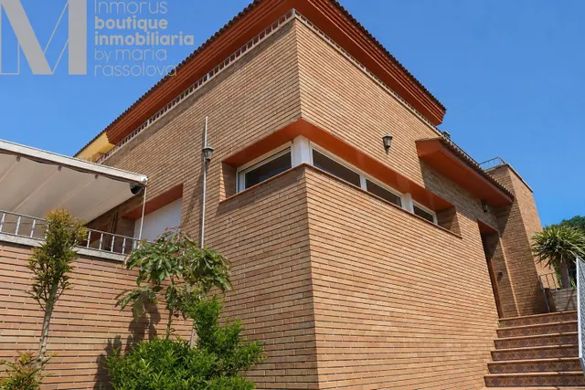 CASA EN VENTA EN CALELLA - VISTAS AL MAR Y PISCINA — 17
