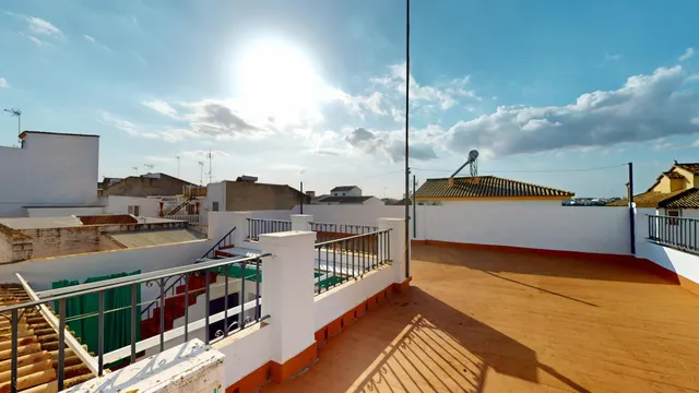 ¡¡ESPECTACULAR!! Adosada de esquina de 223 m2 con patio, terraza y garaje — 45