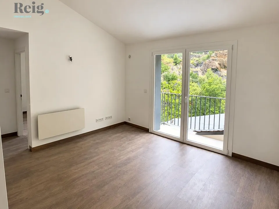 Acogedor atico seminuevo en sant julià