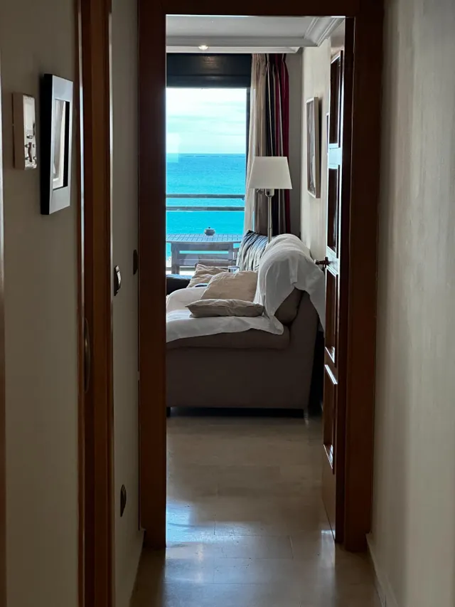 Piso renovado a pocos metros de la playa en la mejor área de Guardamar del Segura. — 10