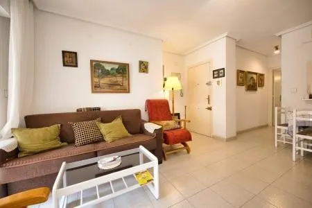 Apartamento de 2 dormitorios a 50 metros del mar en Acequión, Torrevieja — 7