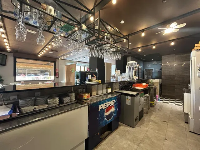Negocio 140m² en alquiler - Club nautico — 13