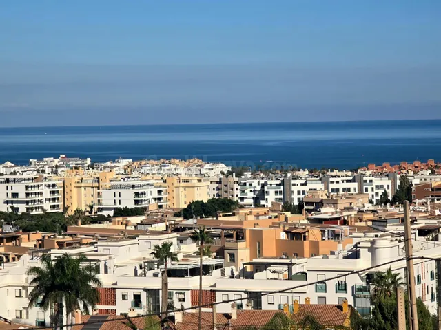 Chalet independiente con gran jardín y espectaculares vistas al mar — 4