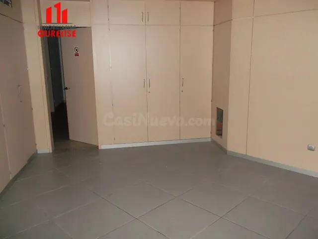 LOCAL COMERCIAL SITUADO EN EL PUENTE - foto 2