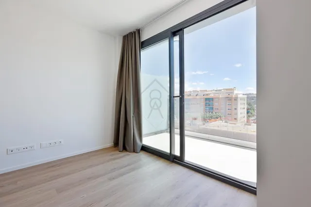 Ático dúplex con terraza, de obra nueva (2026) y sin estrenar — 10