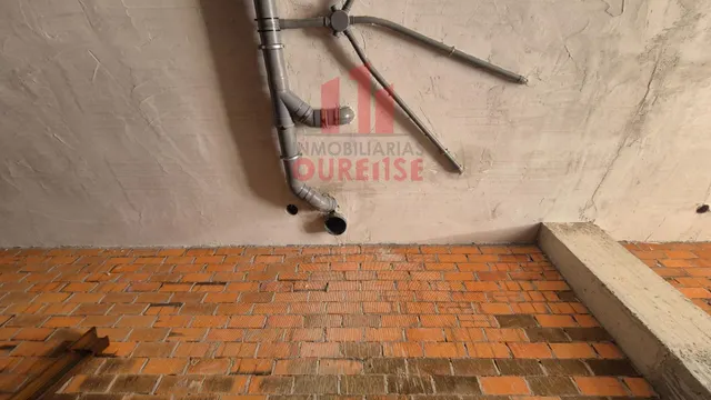 LOCAL EN EL COUTO, SITUADO CERCA DEL SANTO ÁNGEL. — 3