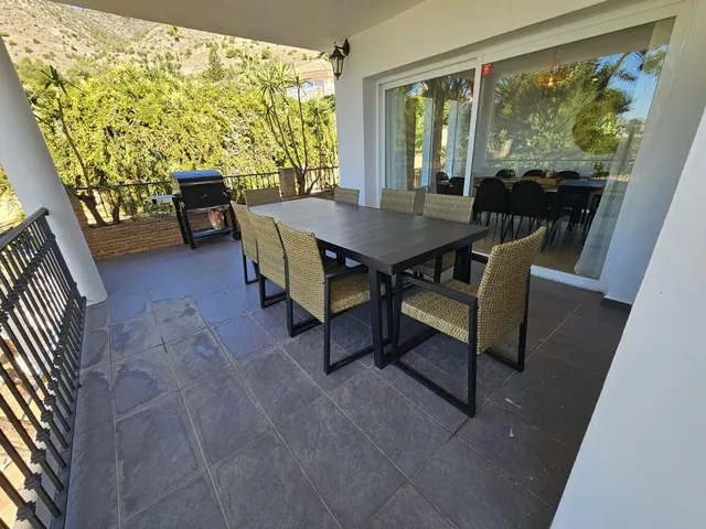 Chalet 5 habitaciones 412m² en venta - Centro — 47