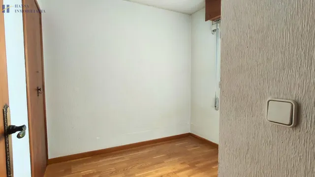 AMPLIO PISO EN VENTA CON VISTAS AL MAR Y UBICACIÓN PRIVILEGIADA EN ALICANTE — 14