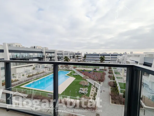 PRECIOSO ÁTICO SEMINUEVO CON PISCINA, GARAJE Y TRASTERO — 16