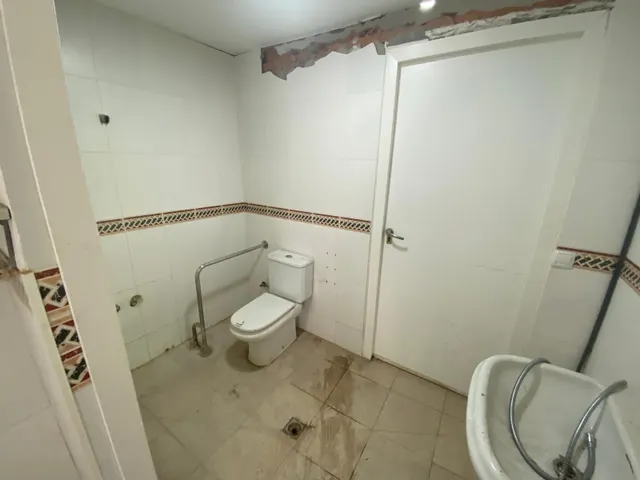 Local Comercial en Vilanova del cami de 150m2 , diafano con  muchas posibilidades. — 4