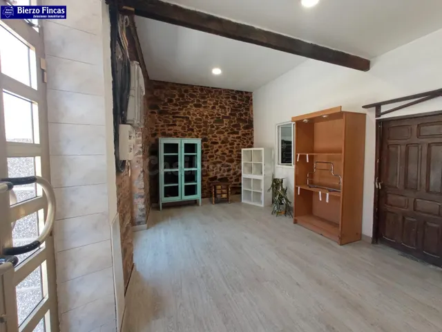 SE VENDE VIVIENDA CON PANADERÍA - foto 5