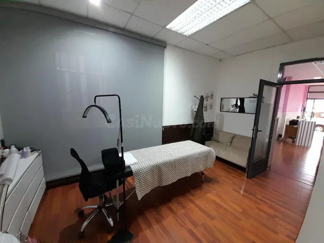 SE VENDE LOCAL COMERCIAL ACONDICIONADO EN AV. DE AMERICA - foto 5