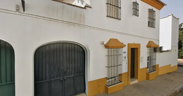 Venta casa en Alcalá de Guadaira (Sevilla) — 2