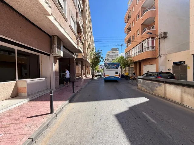 Local comercial 98m² en venta - Playa del Cura — 27