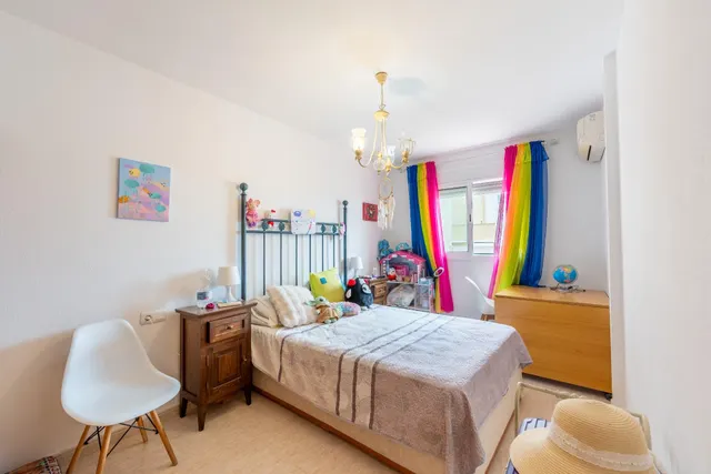 Ático Exclusivo en Roquetas de Mar con Amplia Terraza y Piscina Comunitaria — 35