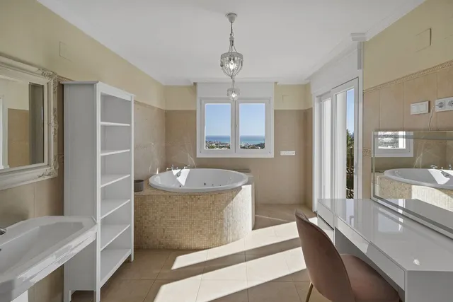 Chalet 5 habitaciones 500m² en venta - Centro — 40