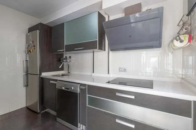 ADOSADO EN VENTA EN MARACENA JUNTO A PARADA DE METRO — 11
