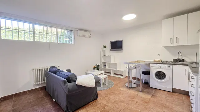 EN ALQUILER PISO PARA ESTUDIANTES CON GASTOS INCLUIDOS EN VILLANUEVA DE LA CAÑADA (MADRID). — 12