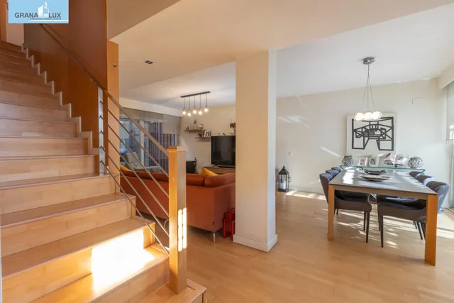 Espacio, confort y calidad: magnífica vivienda unifamiliar adosada — 6