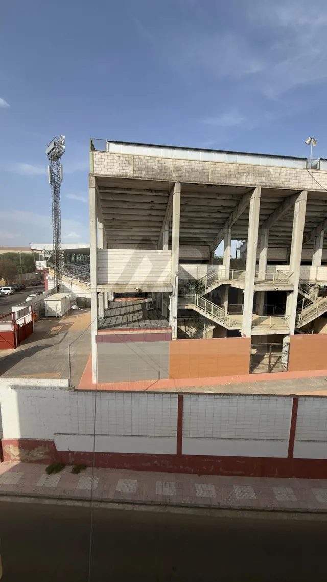 Piso de 3 dormitorios totalmente amueblado junto al estadio romano de Mérida – ideal inversores — 16