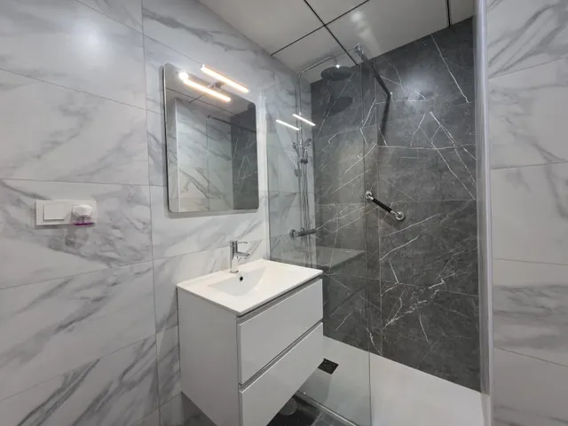 BUNGALOW PLANTA ALTA EN URBANIZACION CERRADA CON PISCINA COMUNITARIA — 24