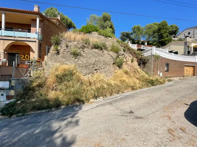 Terreno a la venta en Abrera zona Can Villalba - Barcelona de 532 m2 superficie parcela. — 20