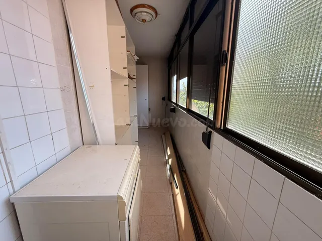 Piso de 3 dormitorios y un baño en Valdepasillas — 5