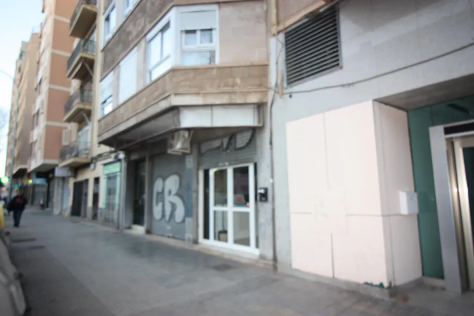 AMPLIO LOCAL COMERCIAL ZONA BONS AIRES 460 M2