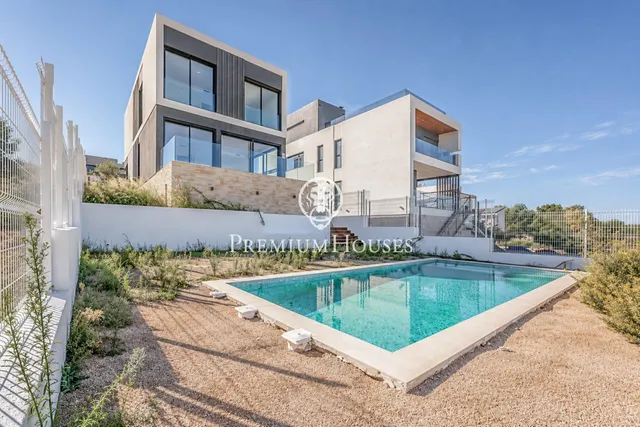 Casa moderna con vistas despejadas en Mas Alba — 48