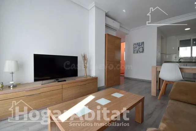 ¡EN PRIMERA LÍNEA DE PLAYA! LUMINOSO EN RESIDENCIAL CON PISCINA Y GARAJE — 4
