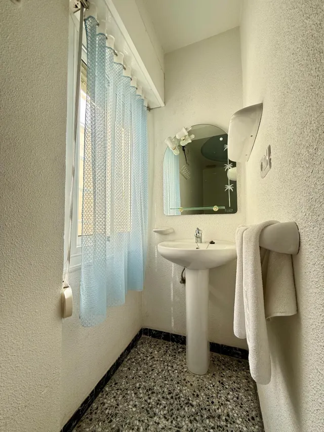 EDIFICIO/HOSTAL EN PLENO CORAZÓN DE SANTA POLA — 36