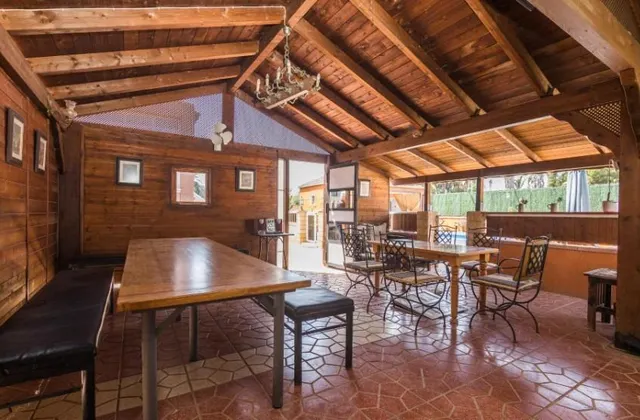 SE VENDE CHALET ZONA LA HOYA — 21