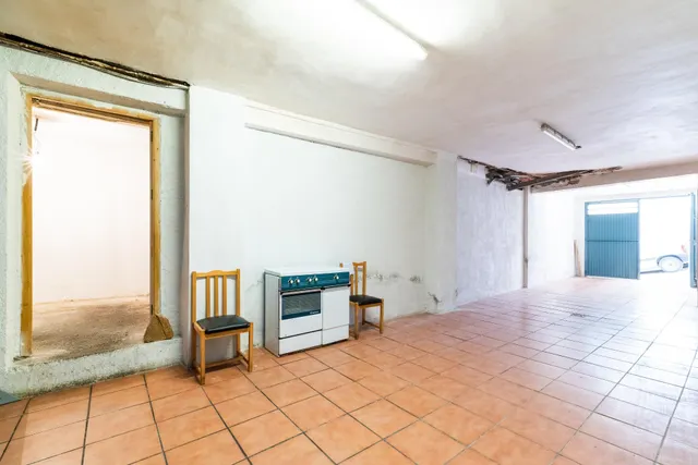 Casa reformada en Colomera lista para terminar a tu gusto — 5