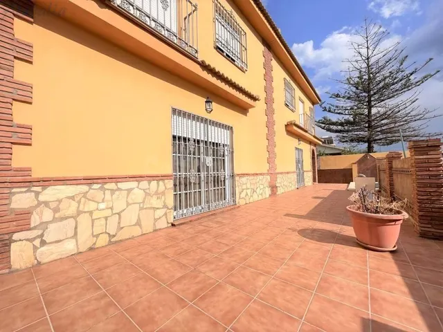 Chalet en Puerto de la Torre - foto 3