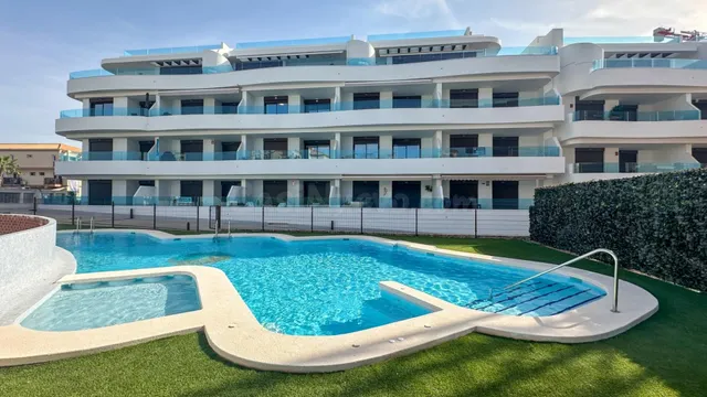 Apartamento 2 habitaciones 74m² en venta - La Zenia - foto 2