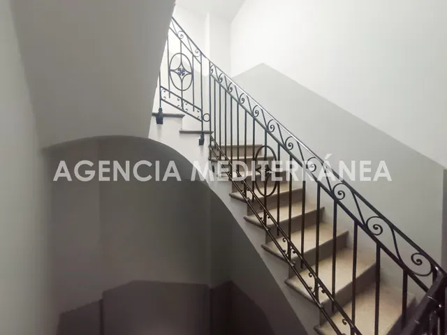Piso en Alquiler Temporal en Ruzafa con reforma que respeta la arquitectura tradicional de la zona y con mucha luz — 21