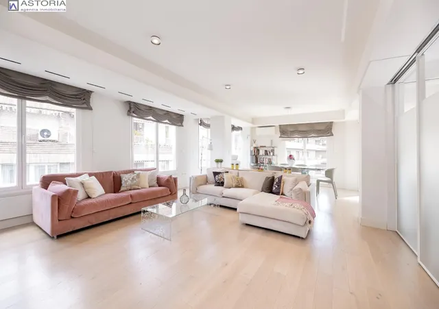 Exclusiva vivienda con vistas al Palacio de los Patos, junto Recogidas, 4 dormitorios 3 baños — 10