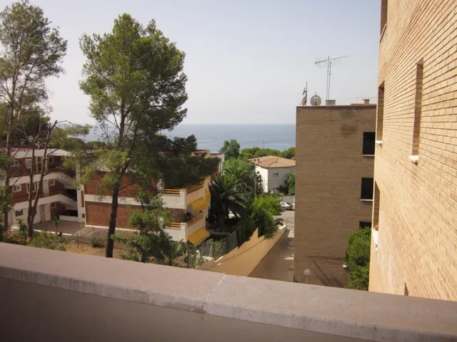 Apartamento a 50 mts de La Playa Cala Crancs 2 habitaciones piscina y parking — 25
