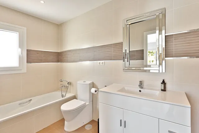 Chalet 4 habitaciones 342m² en venta - Marbella — 50