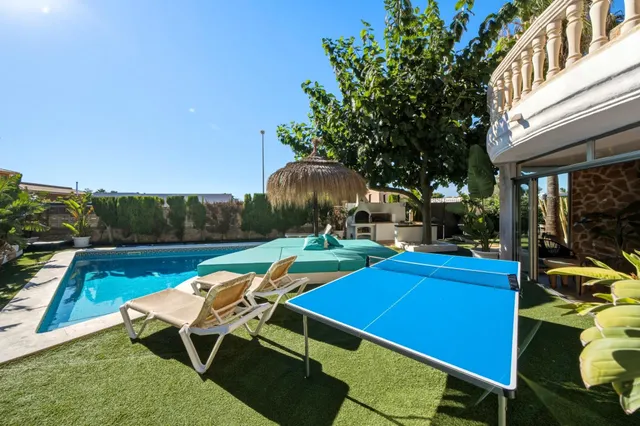 ESPECTACULAR VILLA CON PISCINA, 6 DORMITORIOS EN SUITE Y VISTAS AL MAR EN SA TORRE — 49